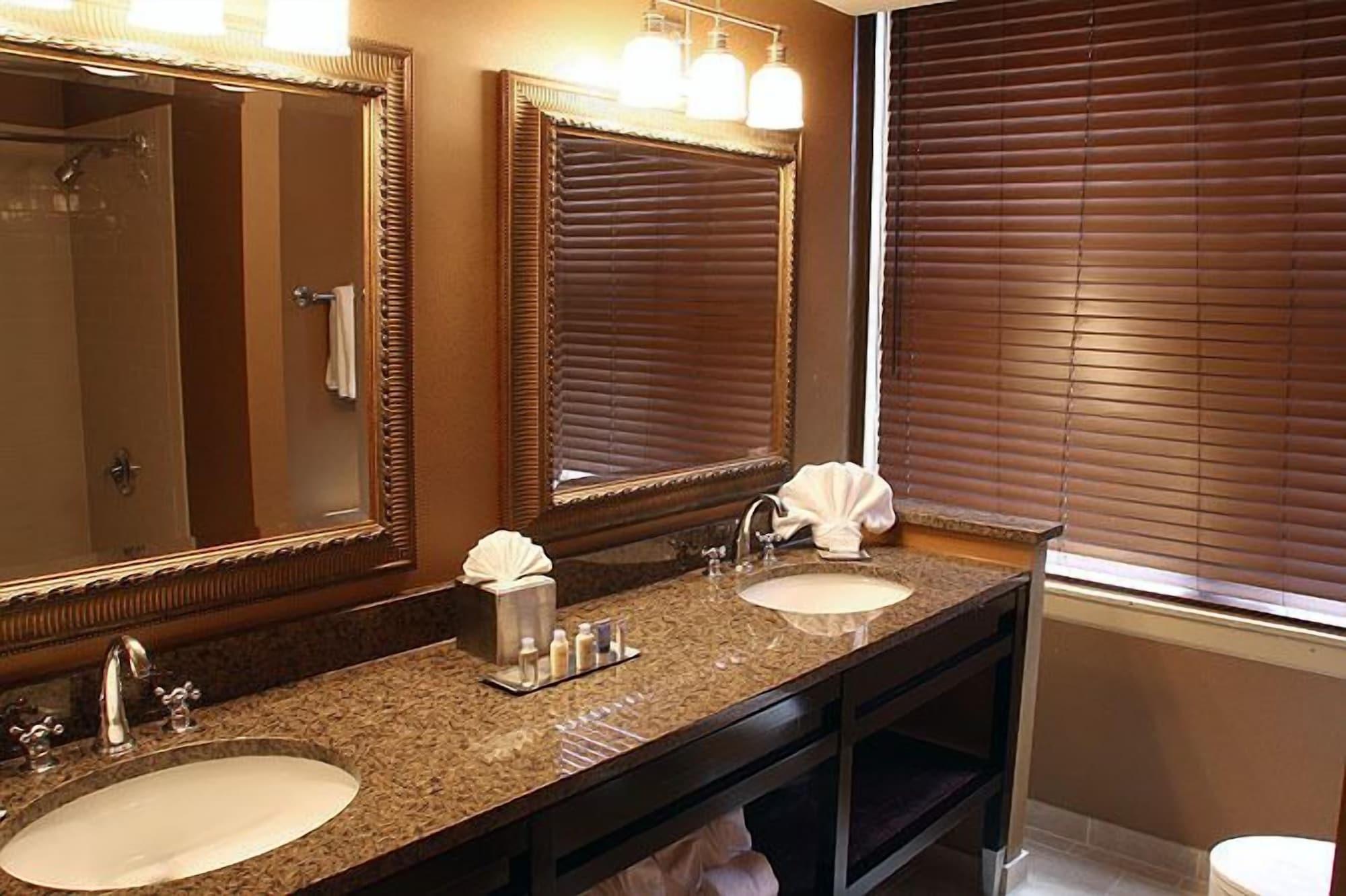 Hotel Doubletree By Hilton Memphis Downtown Esterno foto