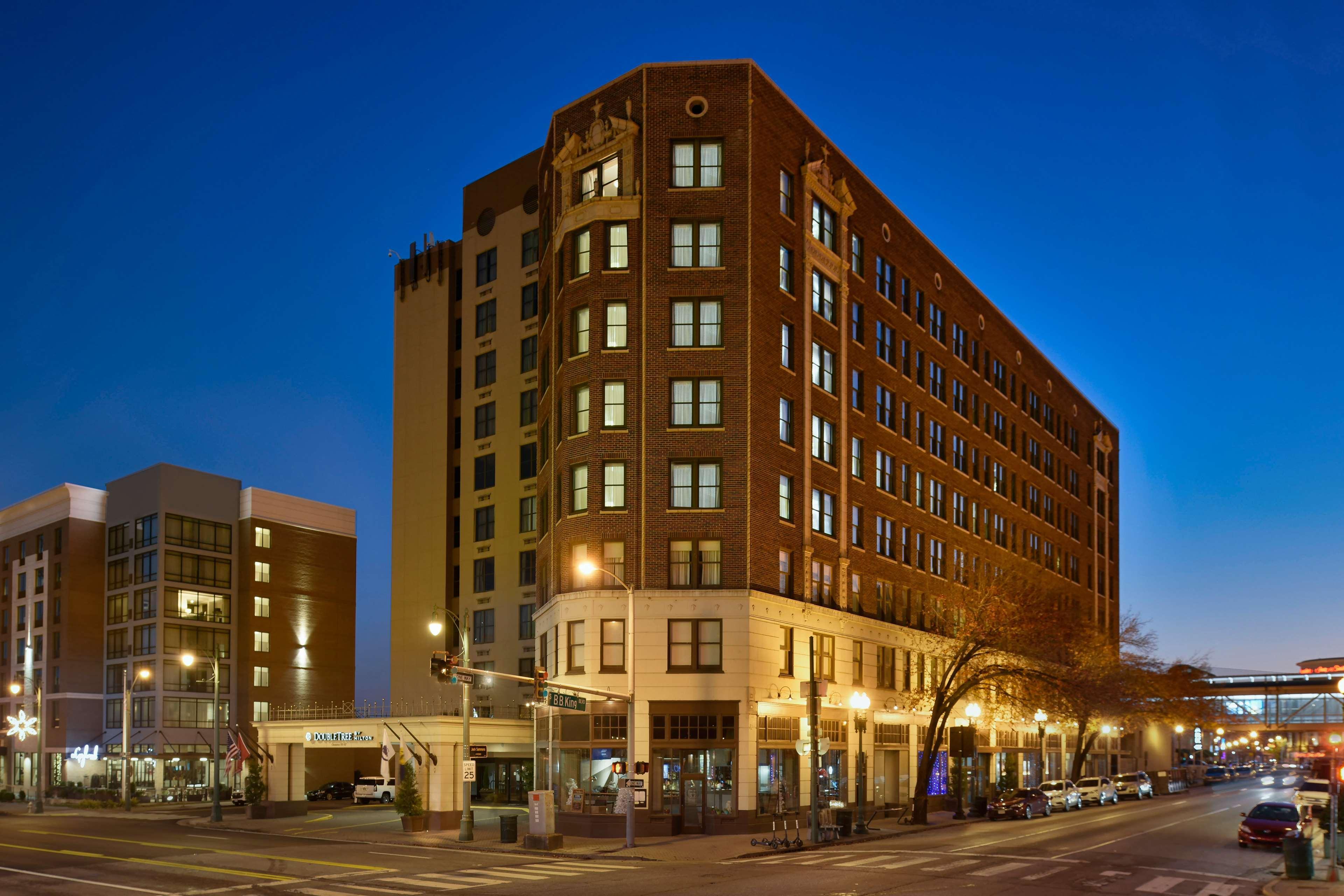 Hotel Doubletree By Hilton Memphis Downtown Esterno foto