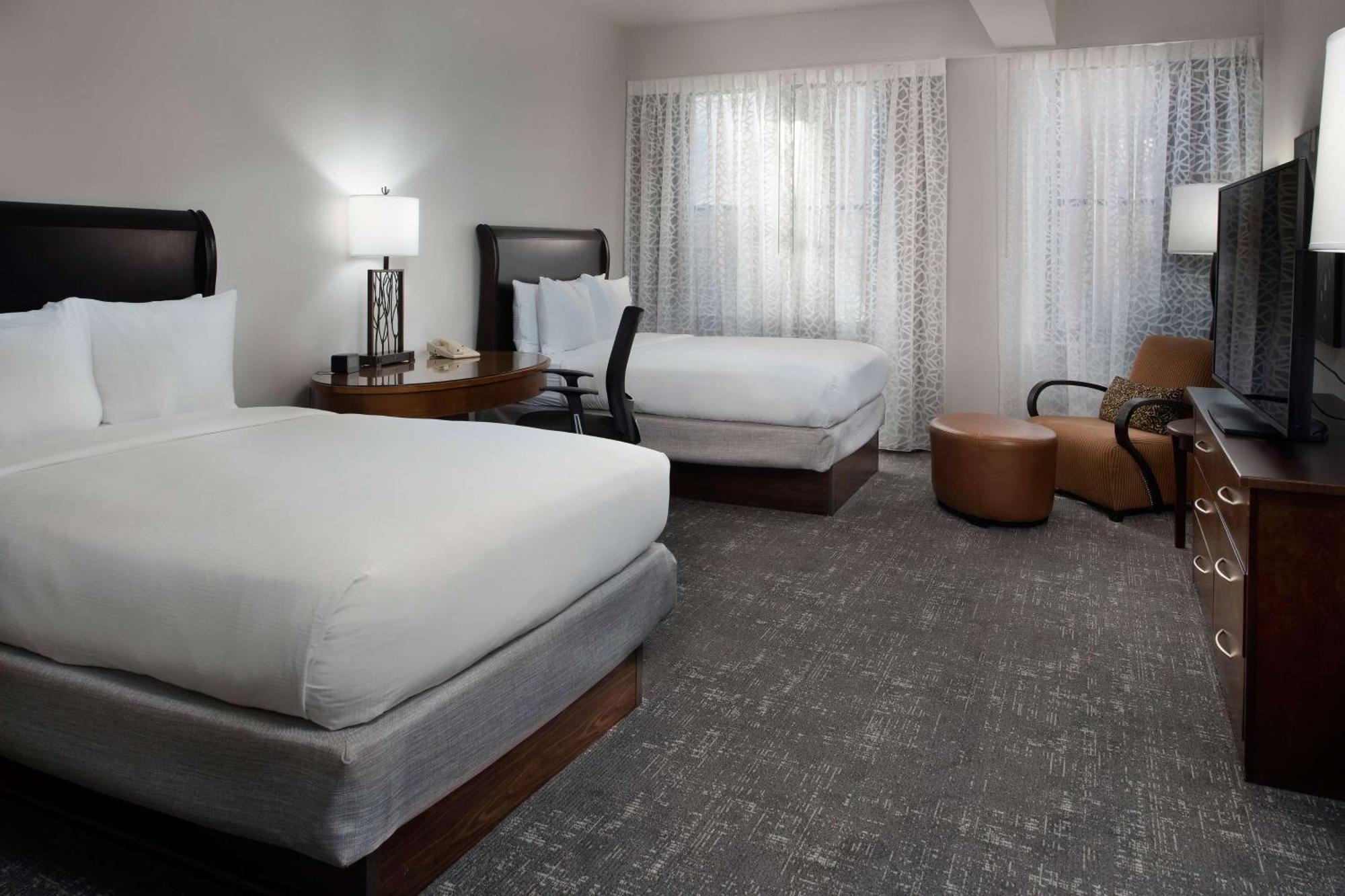 Hotel Doubletree By Hilton Memphis Downtown Esterno foto
