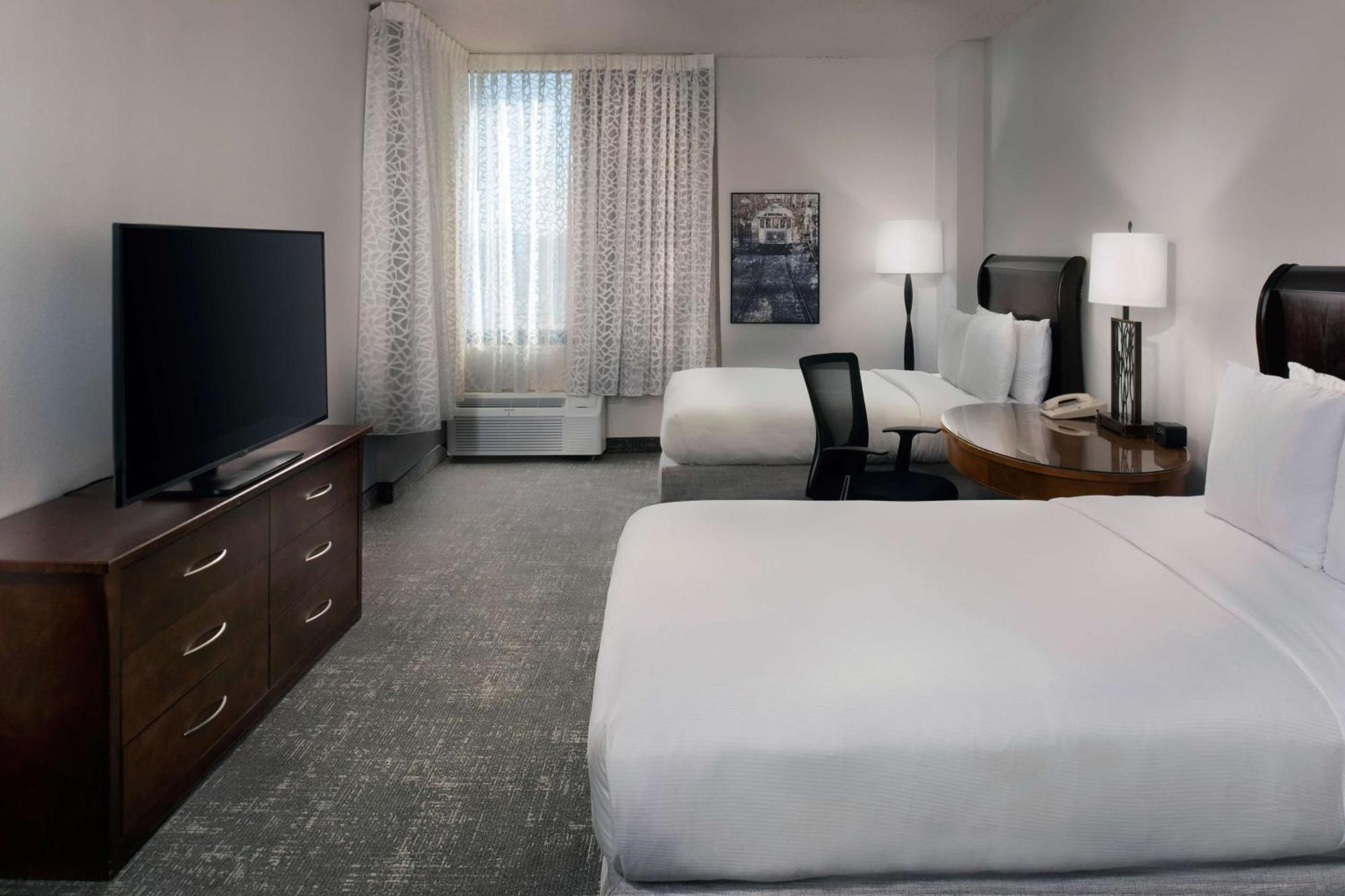 Hotel Doubletree By Hilton Memphis Downtown Esterno foto