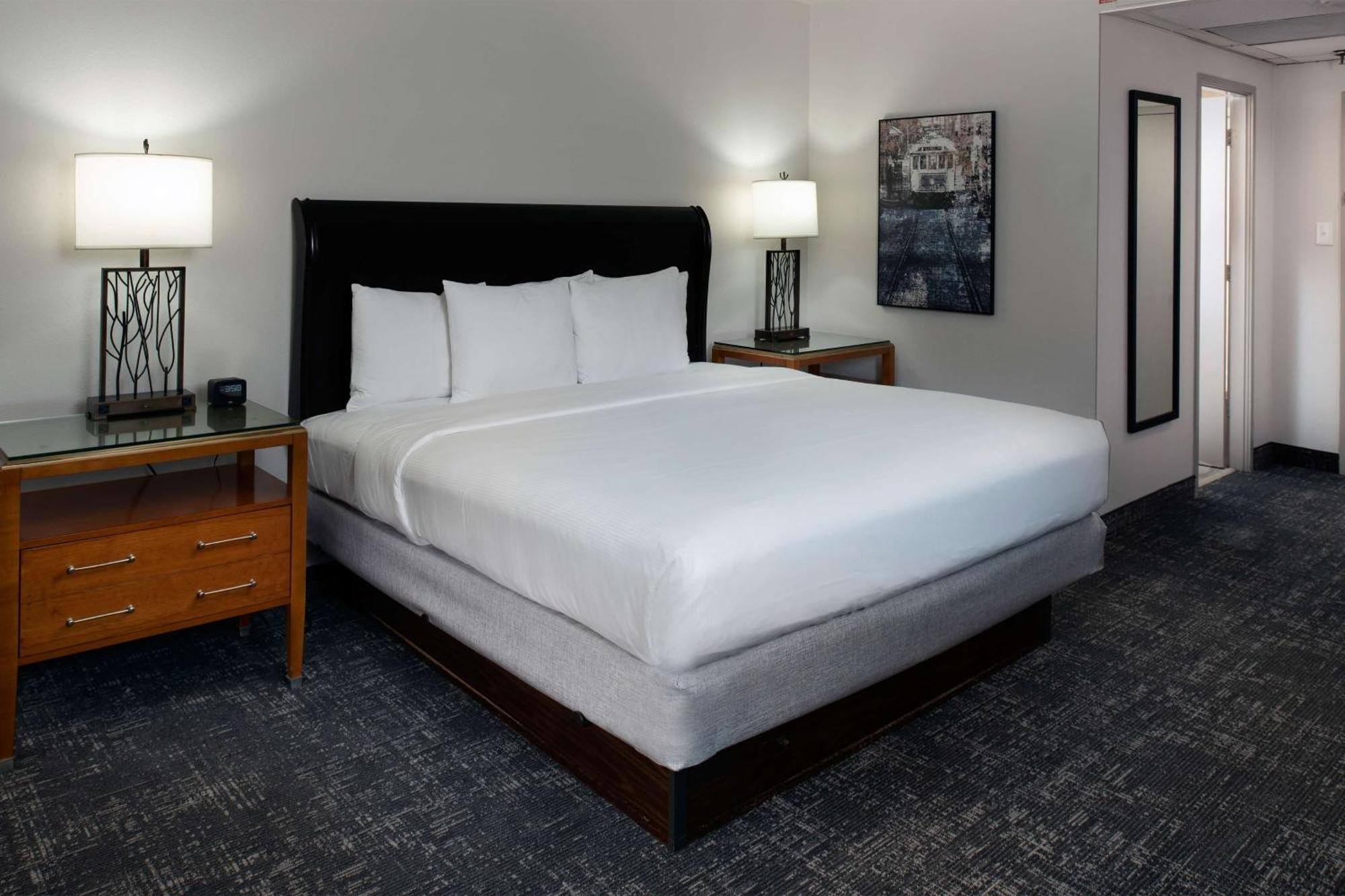 Hotel Doubletree By Hilton Memphis Downtown Esterno foto