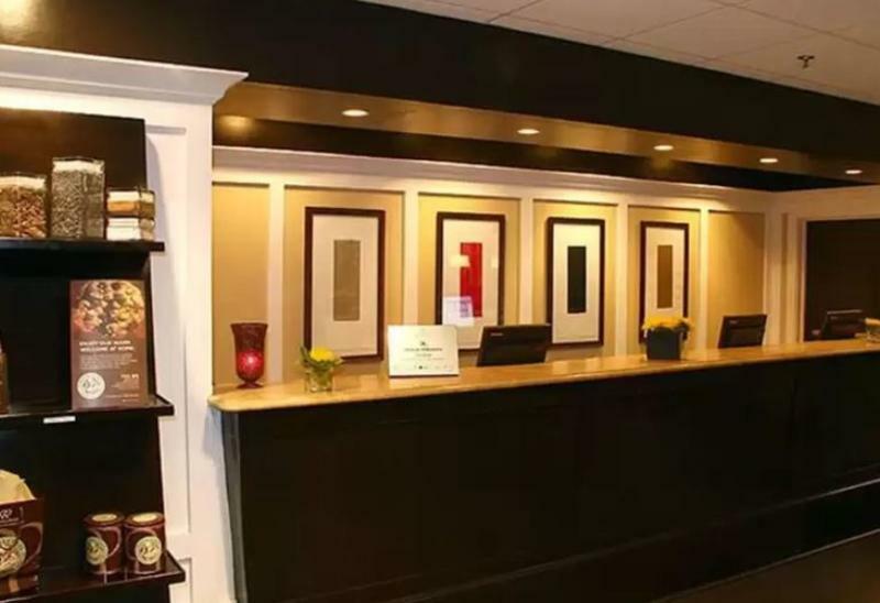 Hotel Doubletree By Hilton Memphis Downtown Esterno foto